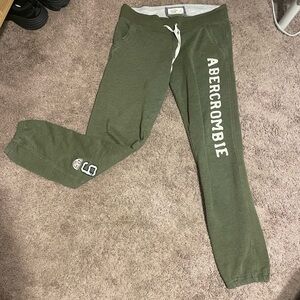 Y2K Abercrombie & Fitch Women’s Army Green Sweatpants